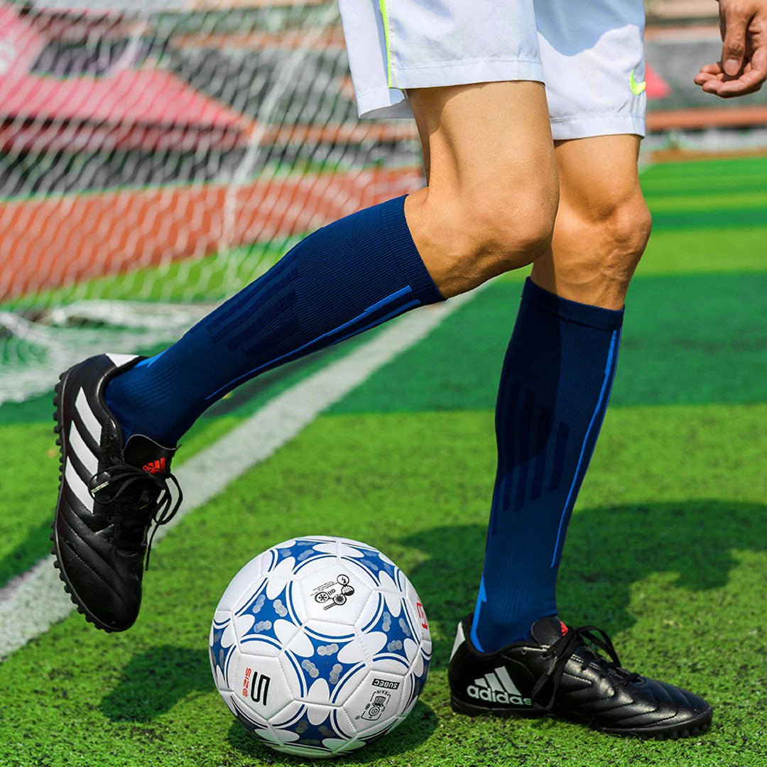 Calceta de football azul para hombre con distintos acolchados técnicos y ajustes sin costuras.-Kylie Crazy