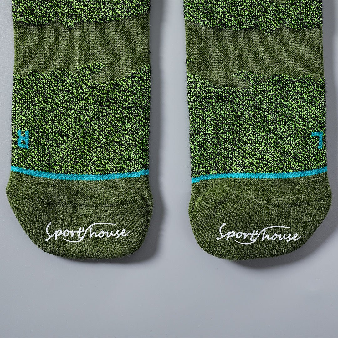 Calcetines deportivos técnicos de compresión, media caña. Anatómicos sin costuras anti hongos, color Verde-Kylie Crazy