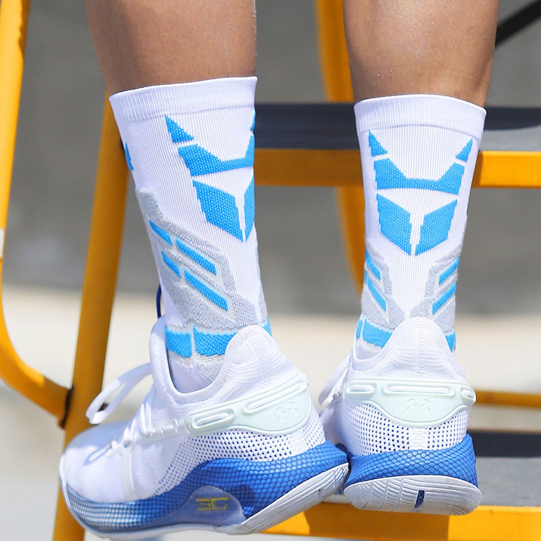 Calcetines deportivos técnicos de compresión, media caña. Anatómicos sin costuras anti hongos, color Blanco-Kylie Crazy