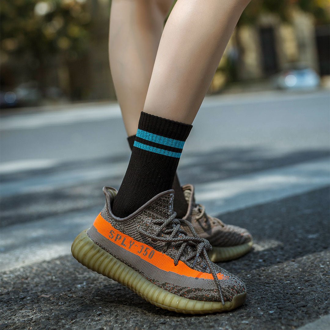 Calcetines para ciclismo negro de mujer con acolchado técnico por zonas y ajustes sin costuras.-Kylie Crazy