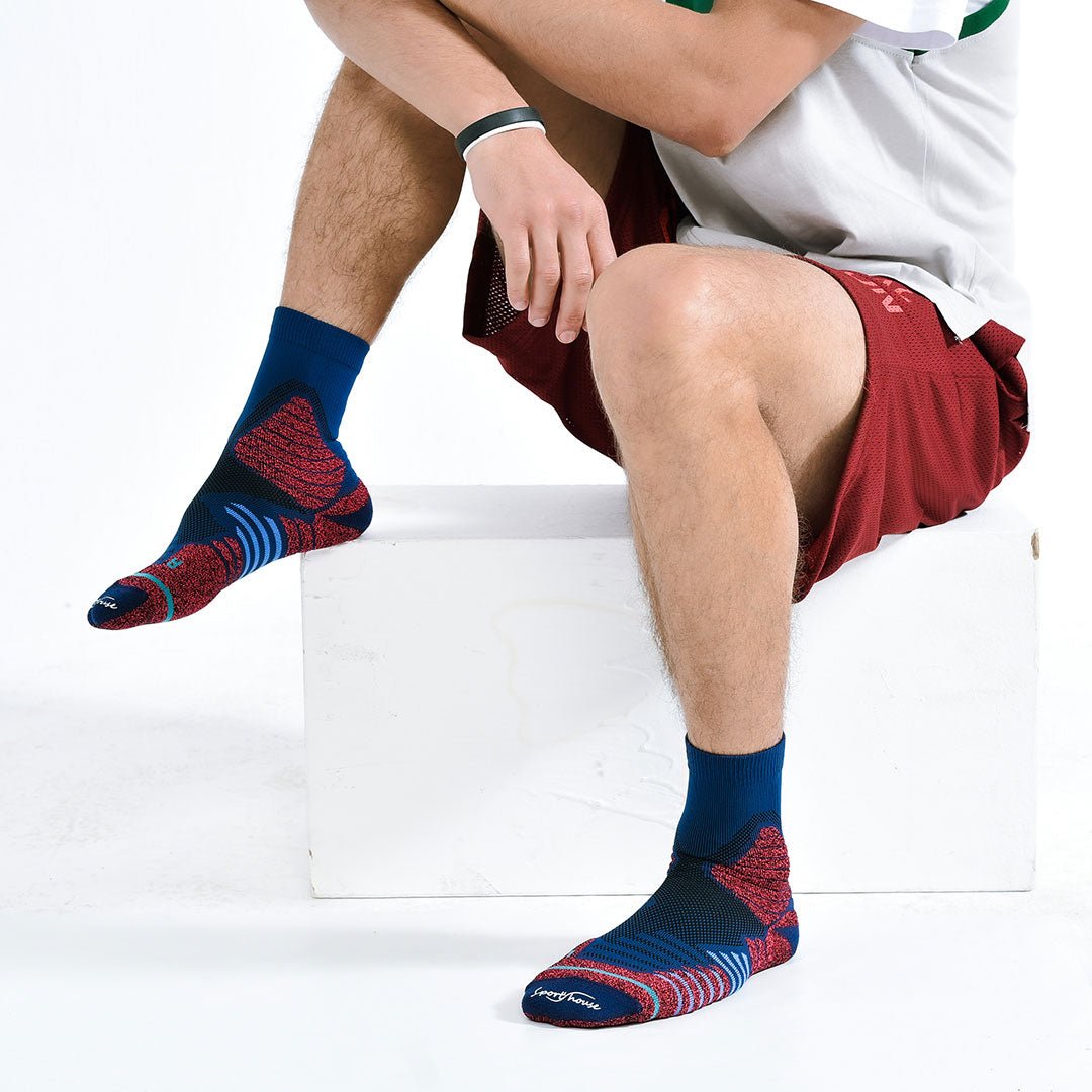 Calcetines para ciclismo marino de hombre con acolchado técnico por zonas y ajustes sin costuras.-Kylie Crazy