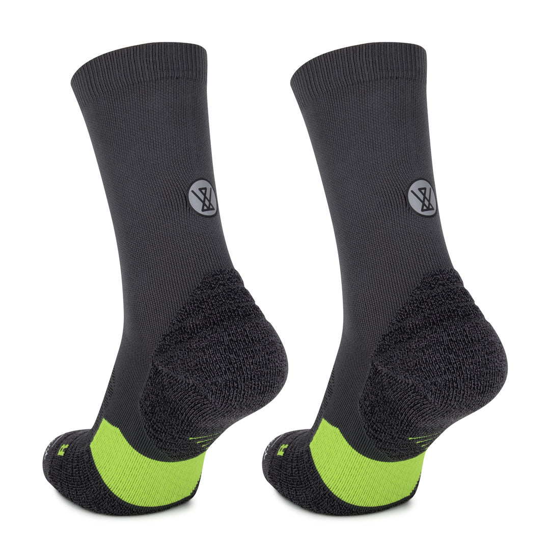 Calcetines para ciclismo gris de hombre con acolchado técnico por zonas y ajustes sin costuras.-Kylie Crazy