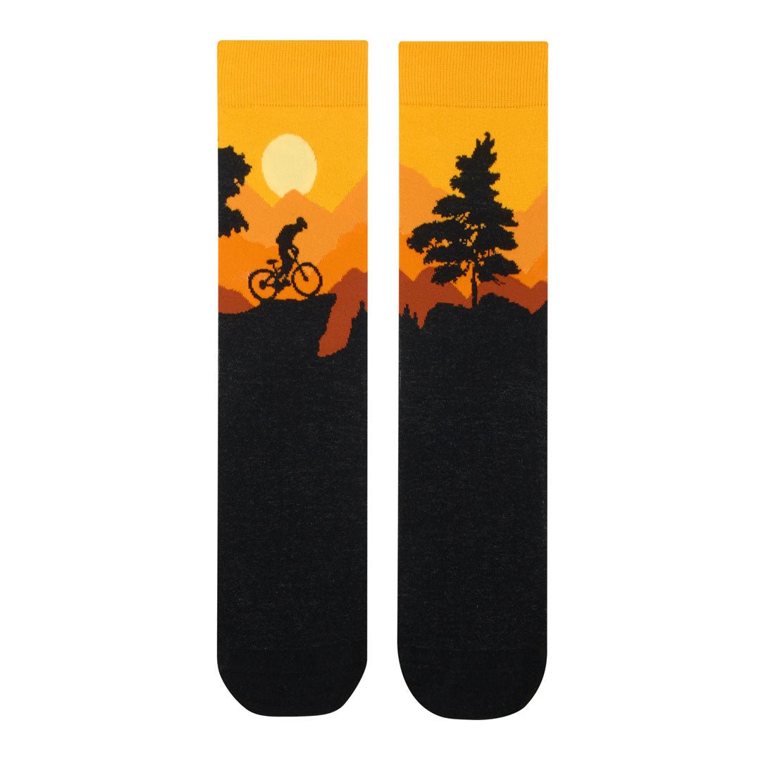 Calcetines sin costura y diseños desiguales de algodón, originales y divertidos, "MOUNTAIN BIKE""-Kylie Crazy