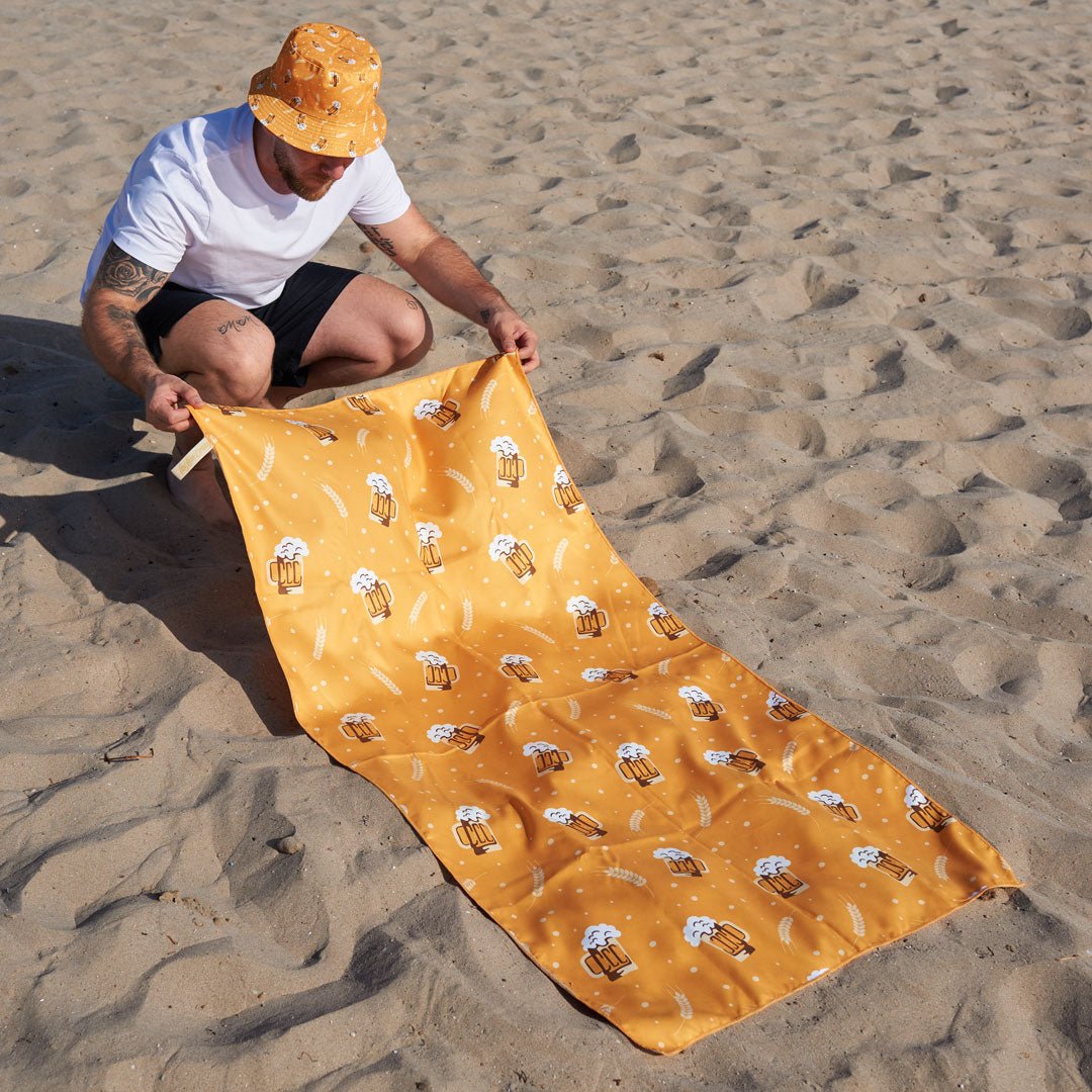 Toalla Microfibra "Cerveza" ligera para piscinas, playa y viajes-Kylie Crazy