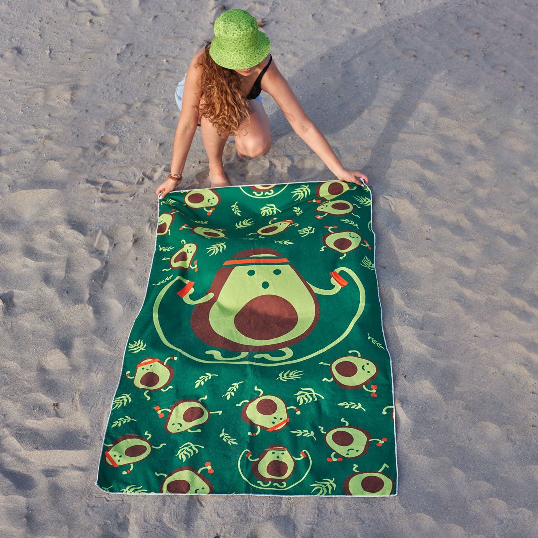 Toalla de playa "Aguacate" ultraligera para playa, piscinas y tu hogar.-Kylie Crazy