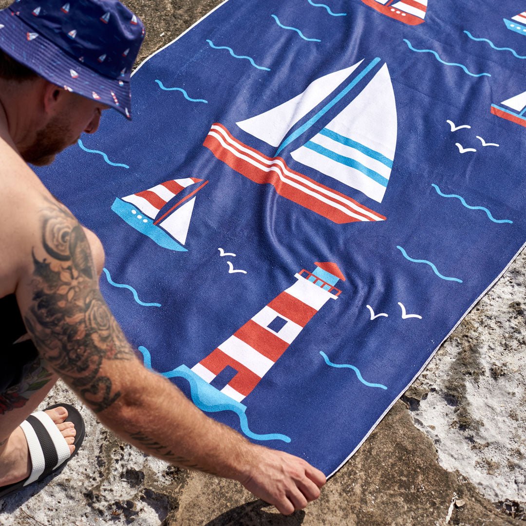 Toalla de playa "Velero" ultraligera para playa, piscinas y tu hogar.-Kylie Crazy