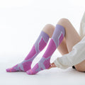 Calcetines de mujer largos para ESQUI con acolchados técnicos por zonas, especiales para frio, blanco-Kylie Crazy