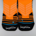 Calcetines para ciclismo naranja de hombre con acolchado técnico por zonas y ajustes sin costuras.-Kylie Crazy