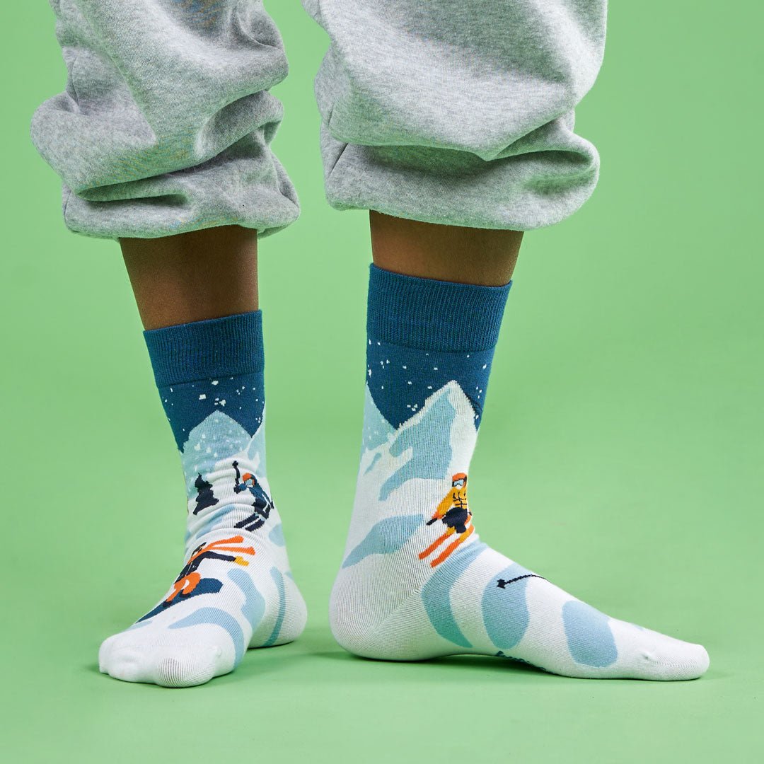 Calcetines sin costura y diseños desiguales de algodón, originales y divertidos, "Snow"-Kylie Crazy