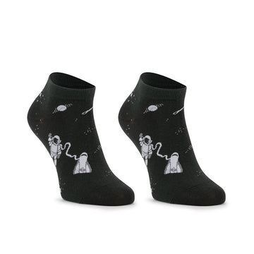 Calcetines tobilleros de algodón, divertidos y originales en color negro. Astronauta-Kylie Crazy
