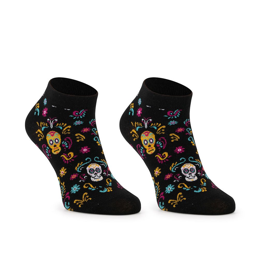 Calcetines tobilleros de algodón, divertidos y originales en color negro. Catrinas-Kylie Crazy