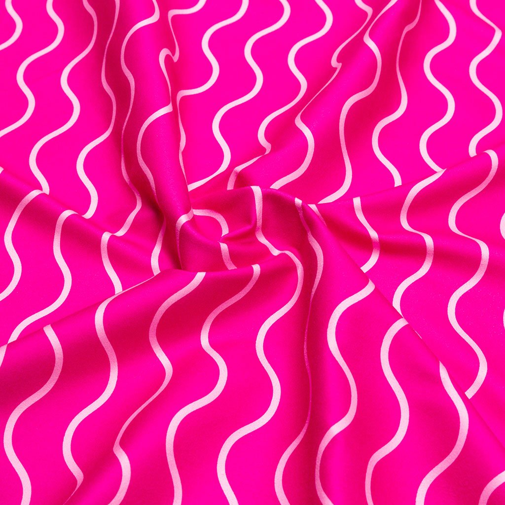 Toalla Microfibra "Líneas fuxia" ligera para piscinas, playa y viajes-Kylie Crazy